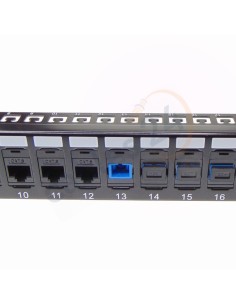 Panel 19 pulgadas 24 tomas hibrido RJ45 CAT6 y Fibra óptica con guía de cables 2