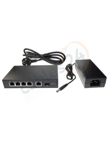 Switch POE+ 4 Puertos con puertos con puerto uplink SFP y RJ45