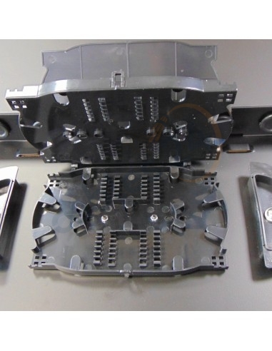 Bandeja para fibra óptica 19 pulgadas 1U 24 x SC OM4 Simplex