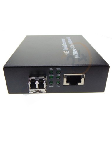 Conversor de medio 10Gb SFP+ para FO multimodo 300 metros. Detalle del frontal.