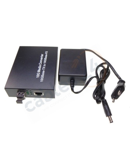 Conversor de medio 10Gb SFP+ para FO multimodo 300 metros y fuente de alimentacion.